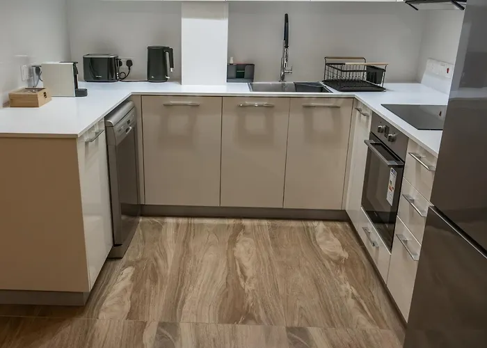 K-apartments Managed By Quattro Forze Group アパート ラルナカ